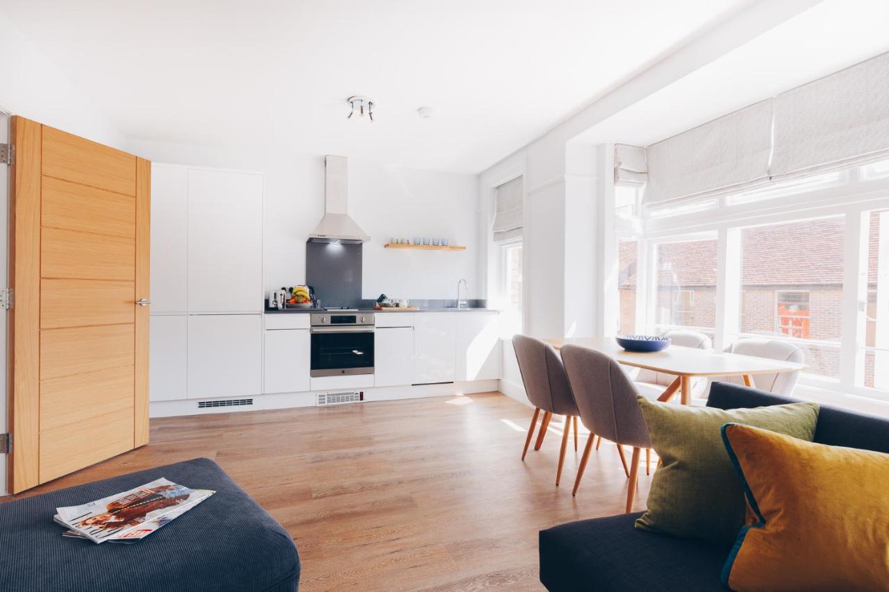 South Street Apartments Chichester Ngoại thất bức ảnh