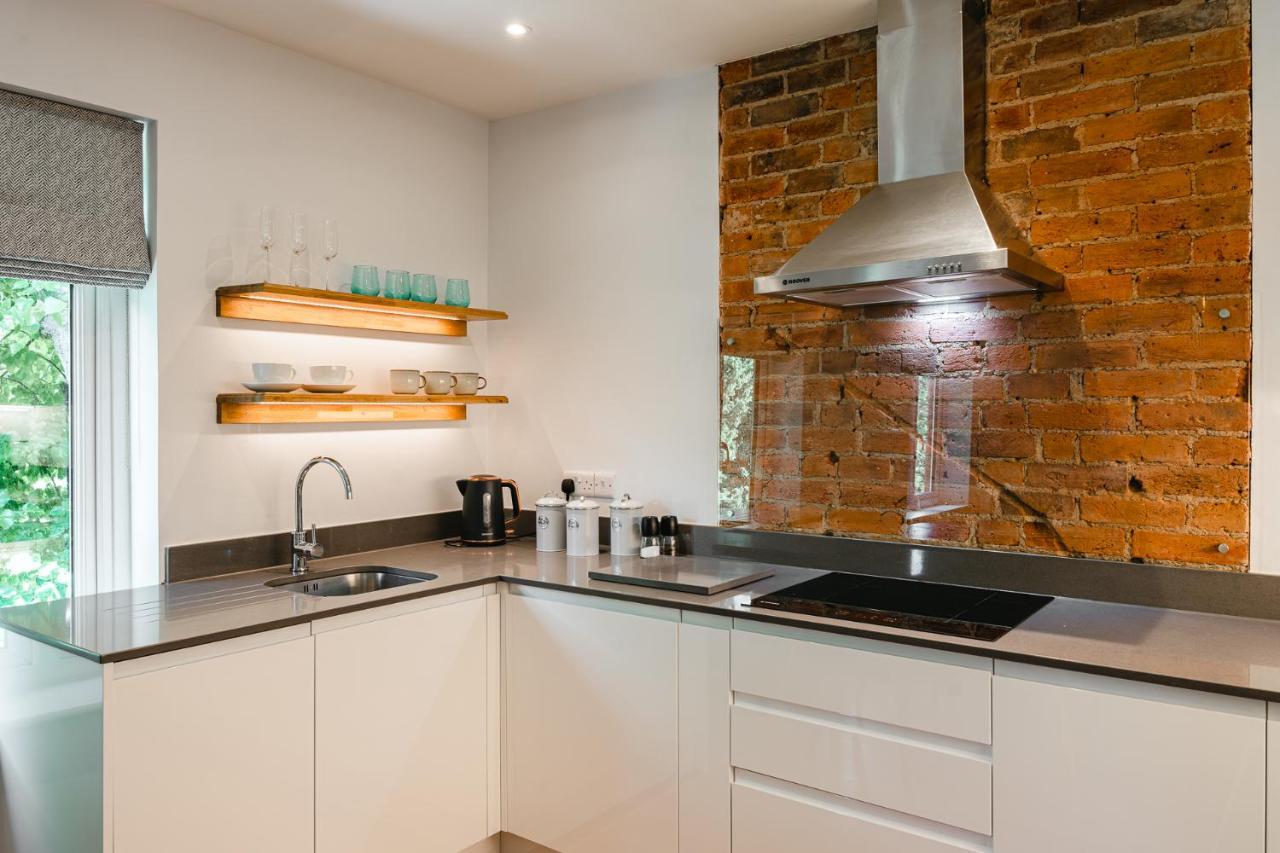 South Street Apartments Chichester Ngoại thất bức ảnh