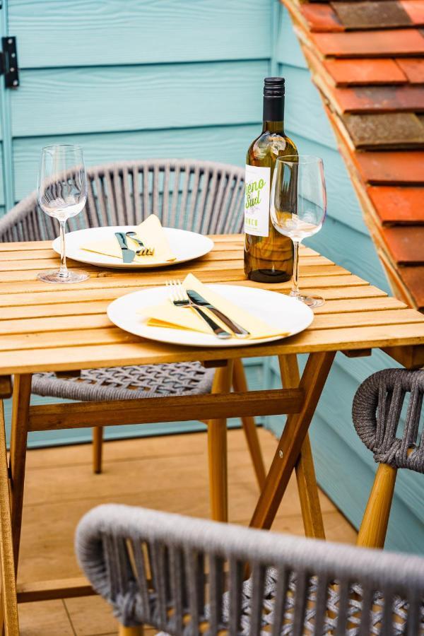 South Street Apartments Chichester Ngoại thất bức ảnh